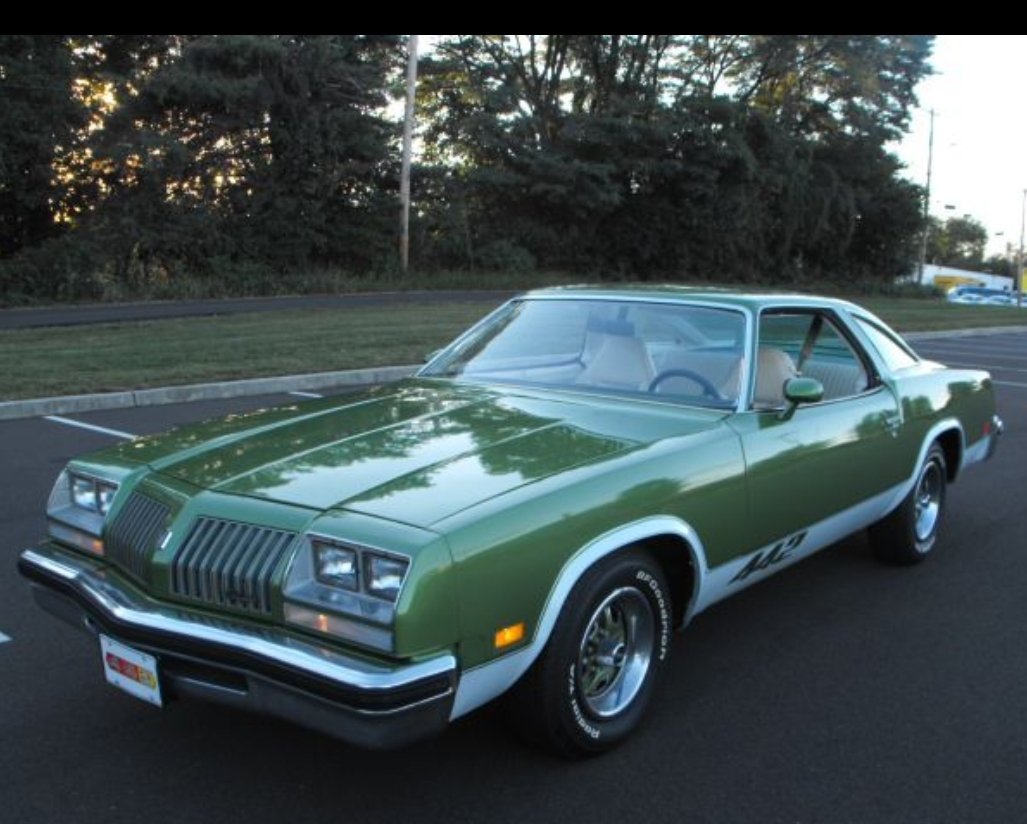 אחד הרכבים בתצוגה