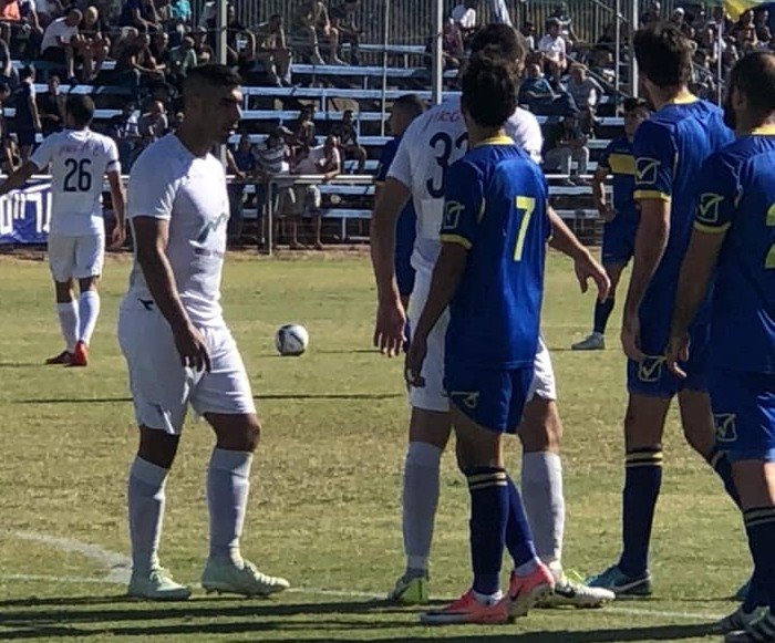 שחקני יבנה במגרש של שעריים (חסדאי כהן)