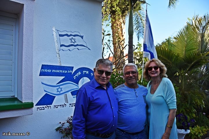 ראש העיר בביקור בתחילת התערוכה