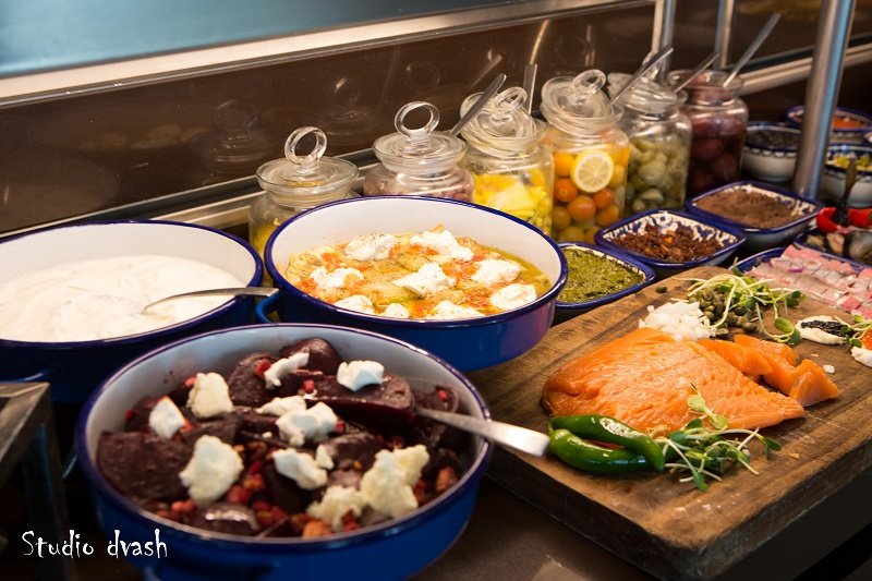 בראנצ' במלון ווסט