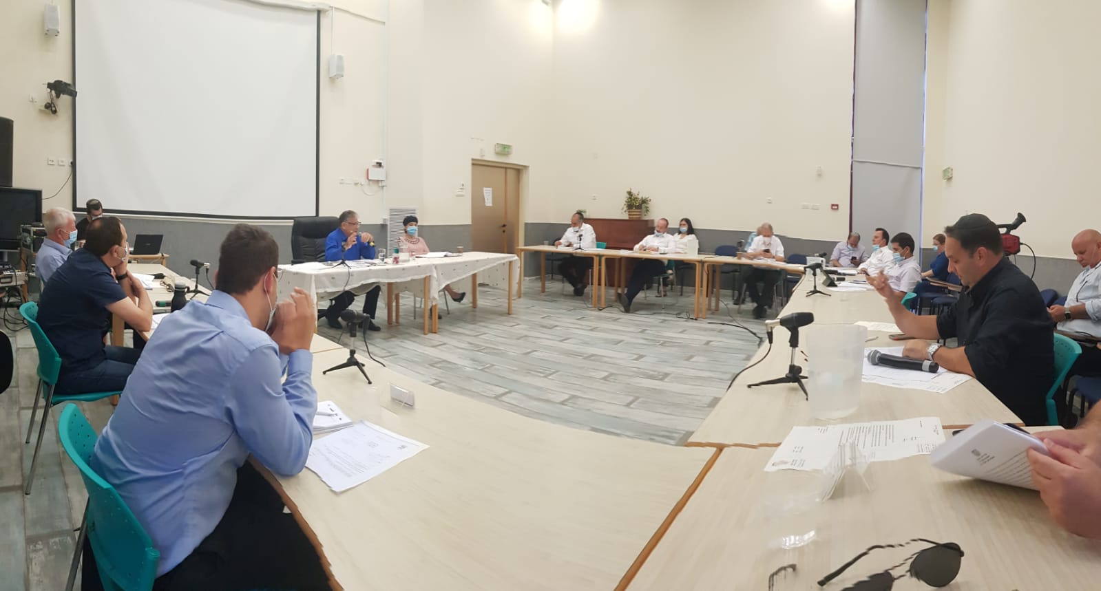 ישיבת מועצה