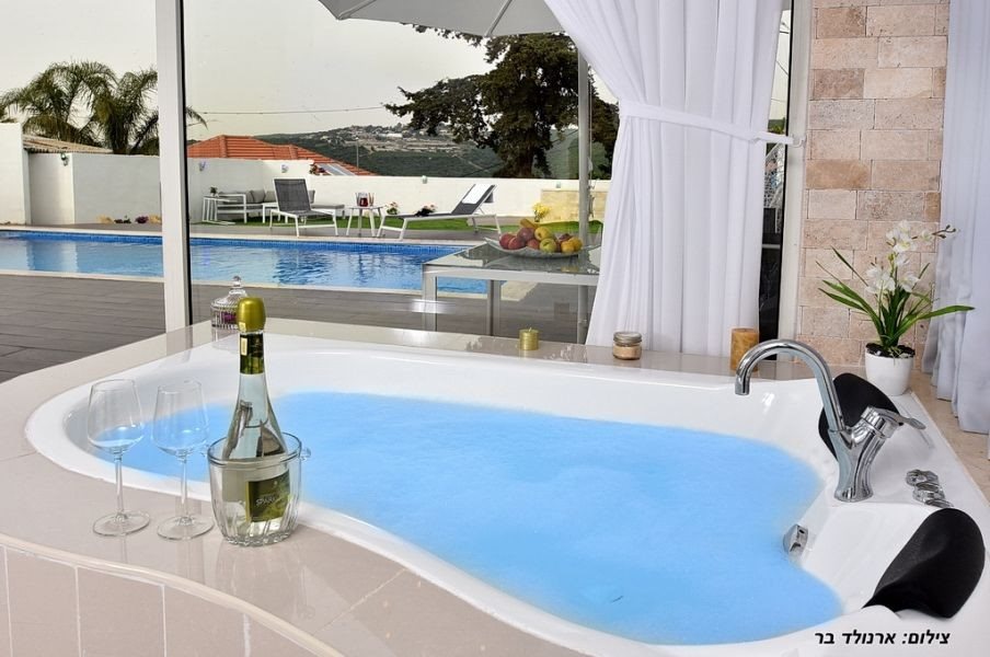 צילום: ארנולד בר, אחוזת מאיה.