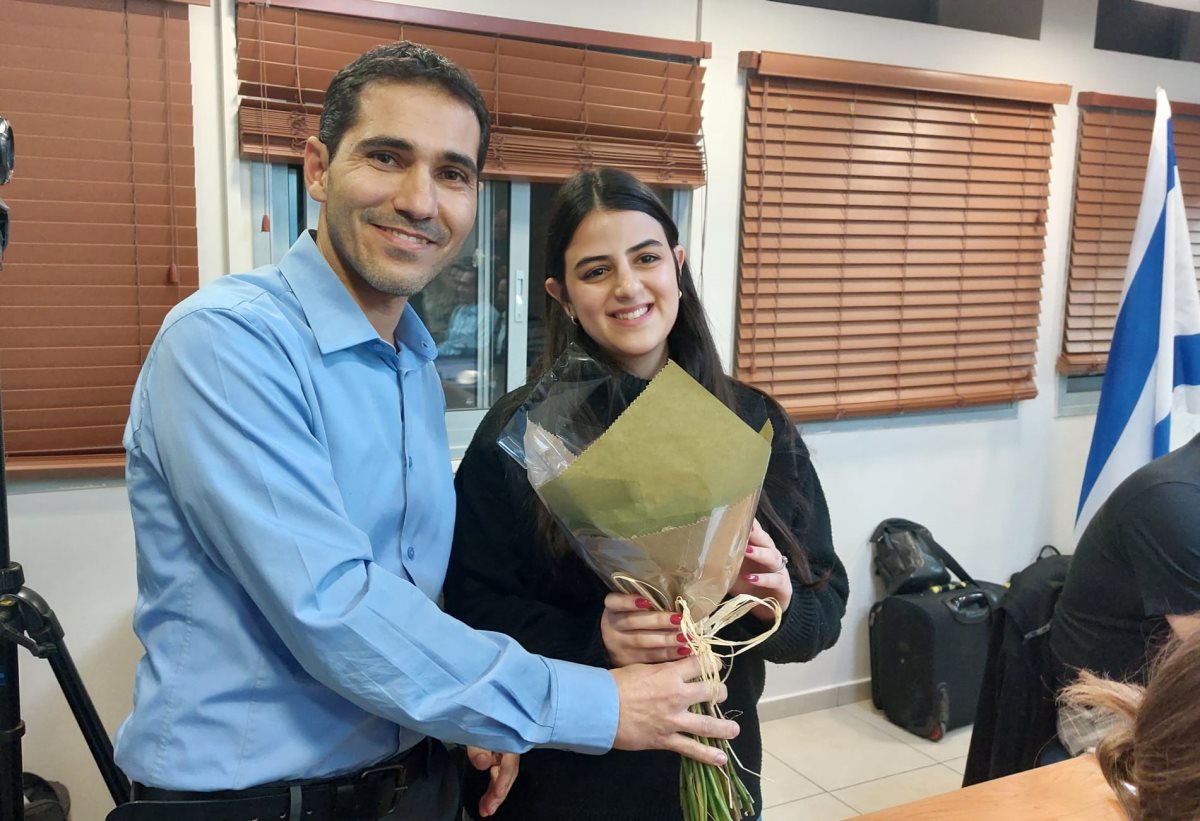 מצדיעים לסטודנטים