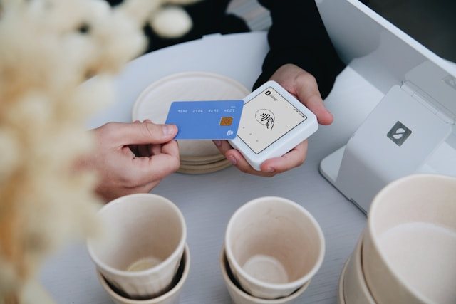 קרדיט-Photo by SumUp on Unsplash