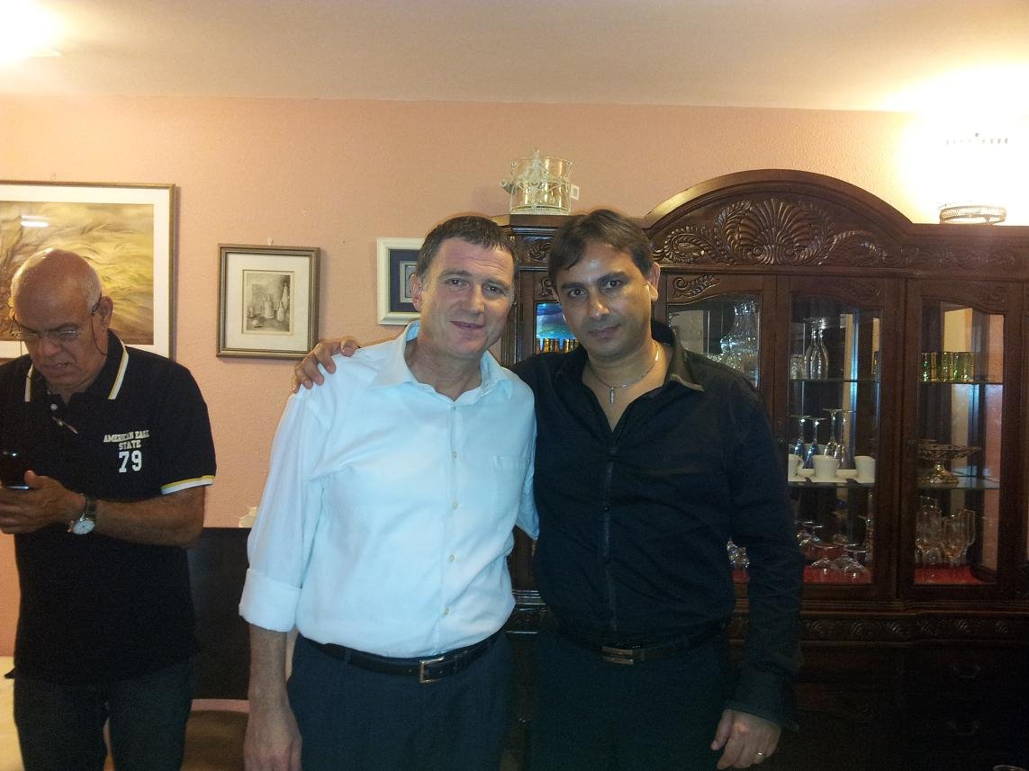 יו"ר סניף הליכוד מאיר דהן והשר יולי אדלשטיין