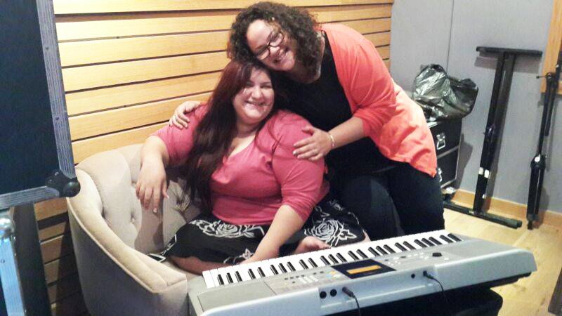 רוני בחזרות עם רינת