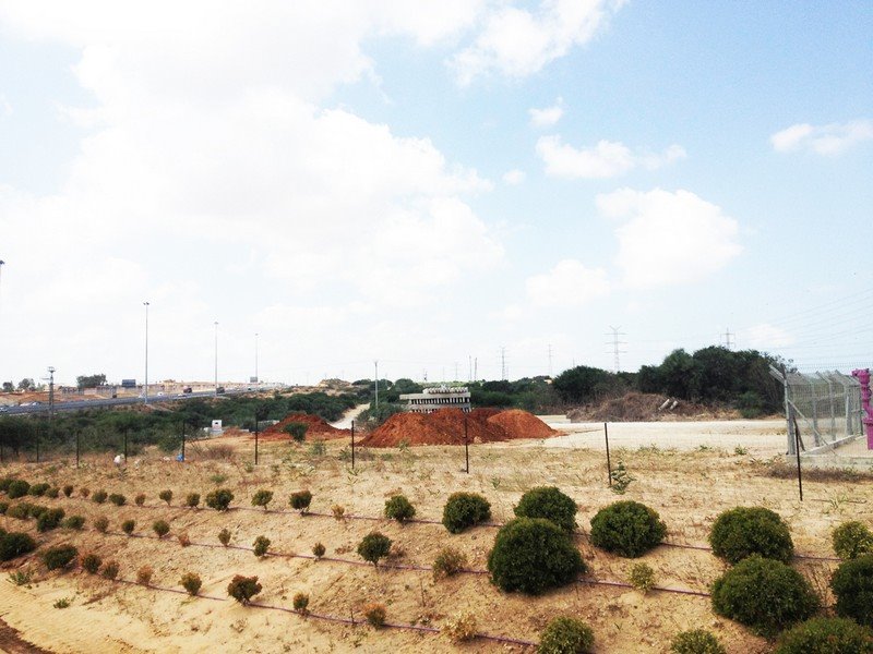 פצצות ונפלים בעומק החולות