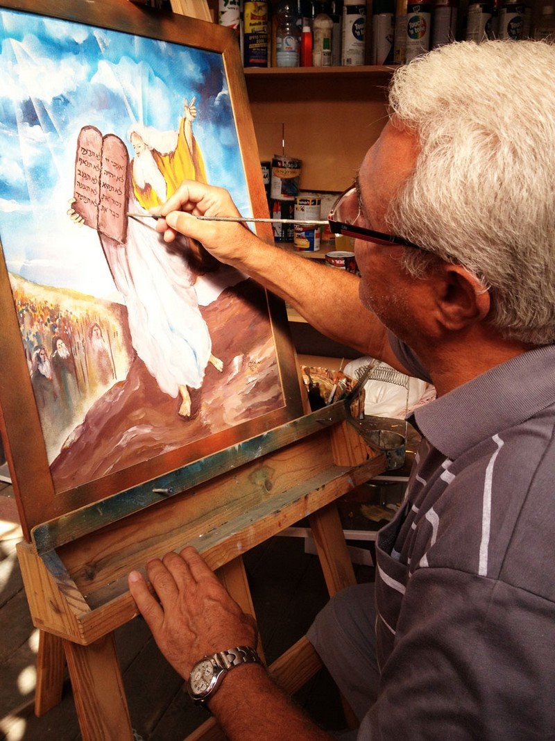 אוהב לצייר את התנ''ך