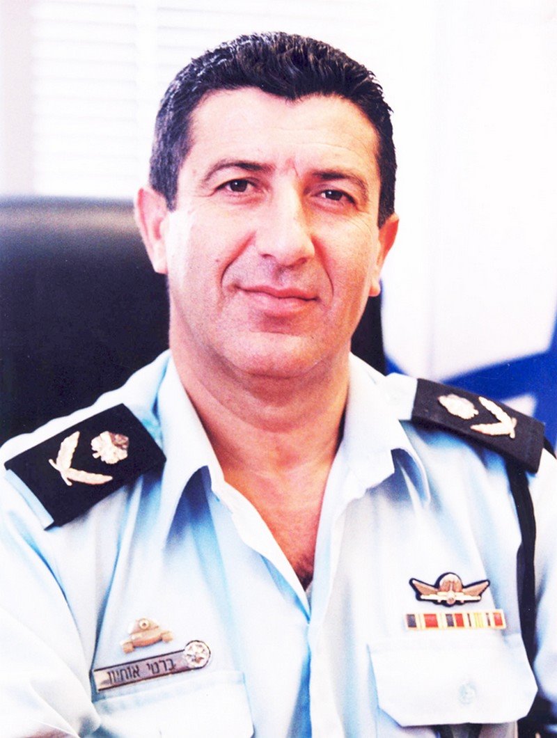 ניצב ברטי אוחיון מתקופת שירותו במשטרה