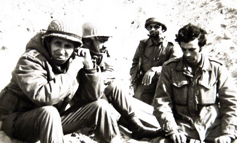 בקבוצת פקודות חטיבתית ליד איסמעיליה