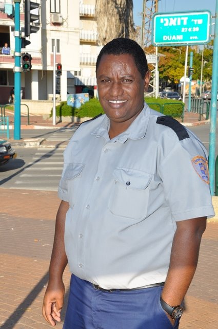 פעילות נחושה, ראש צוות הפיקוח העירוני, אפרים אספה&rlm;