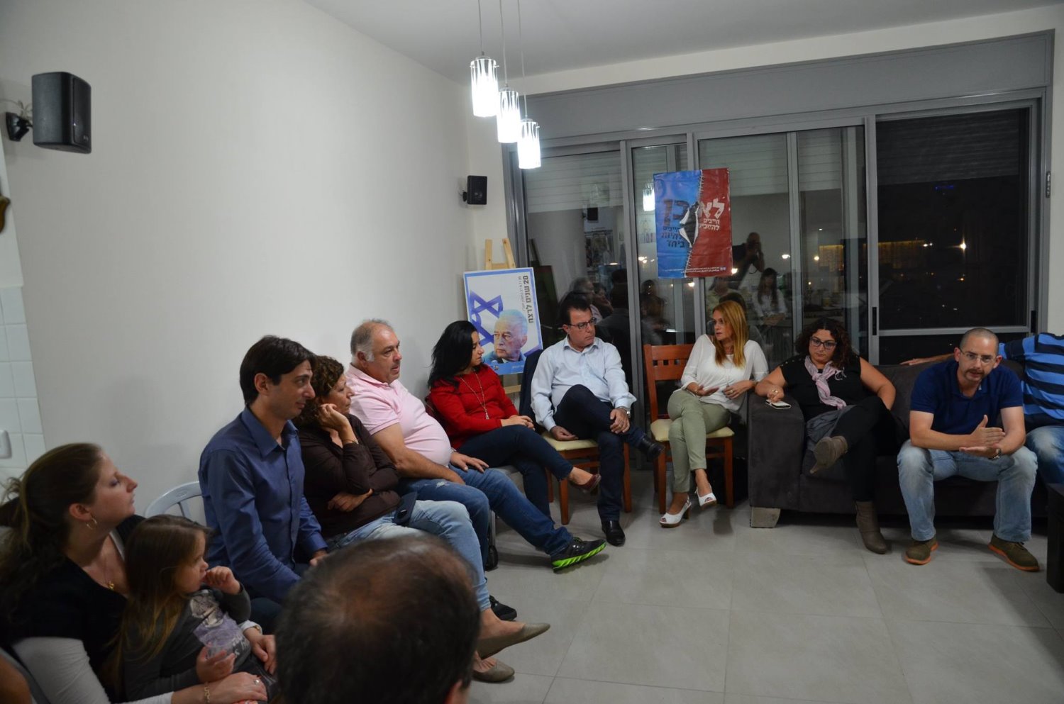 חלק מאנשי הפאנל. בין היתר סגן ראש העיר משה חזות. היה מעניין ומספק