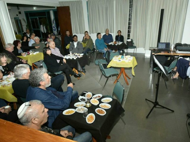 יח"צ