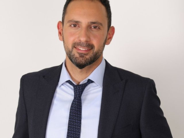 מזוז. מוכן למשימה