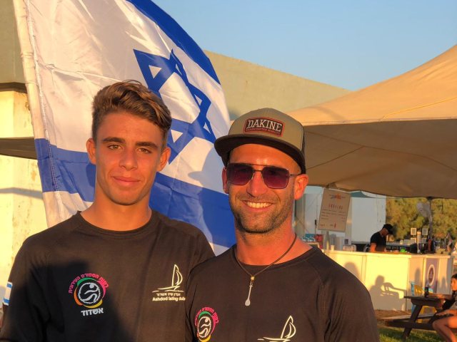אורי אביבי
