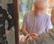 אשמאי זקן: צפו במעצרו של בן 73 שפגע בשוטרת בהפגנת השמאל בירושלים 