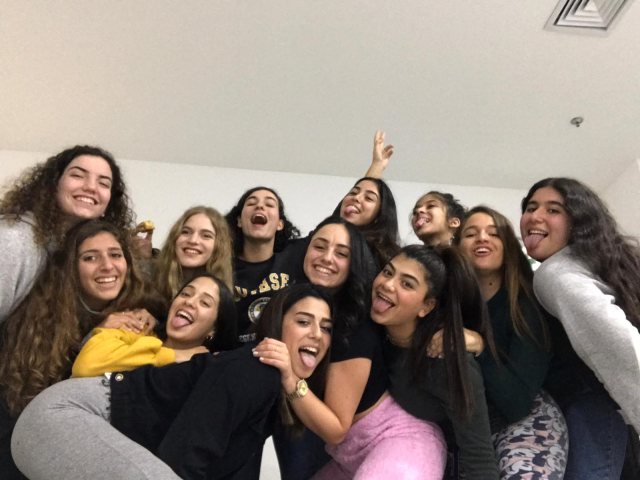 מחול יב'