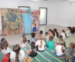 הספרייה העירונית יצאה אל השכונות בקיץ של סיפורים והצגות לילדי יבנה