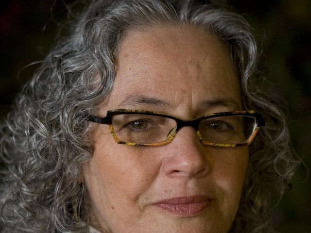 רונית, מקליטה בחשאי