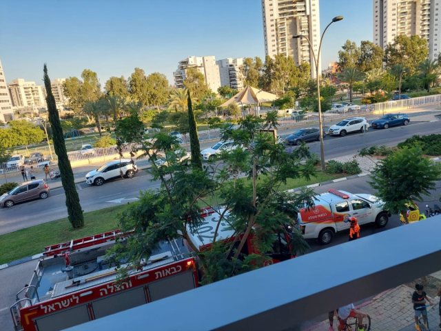 שריפה ברחוב הדוגית