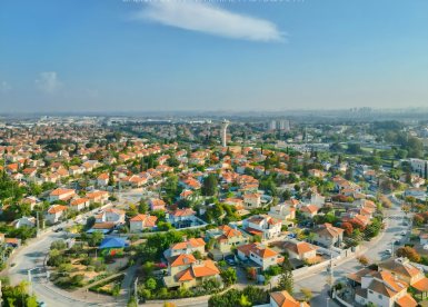 הארנונה לא תעלה השנה ביבנה (חן כליפה-לוי)