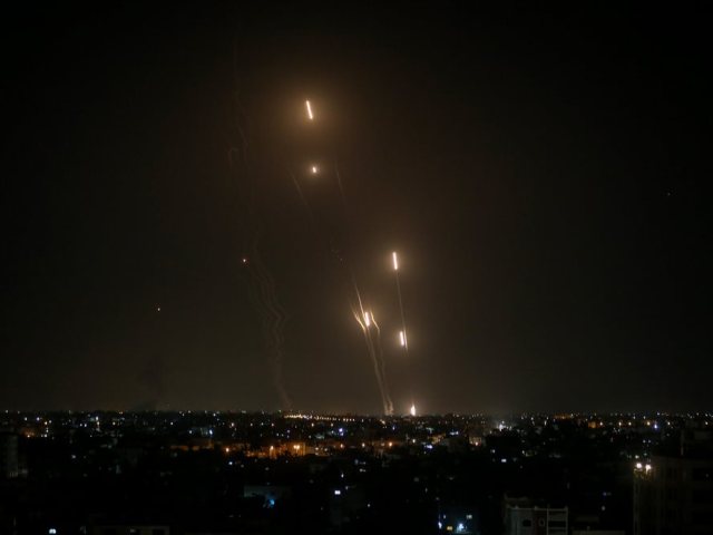 depositphotos  רקטות